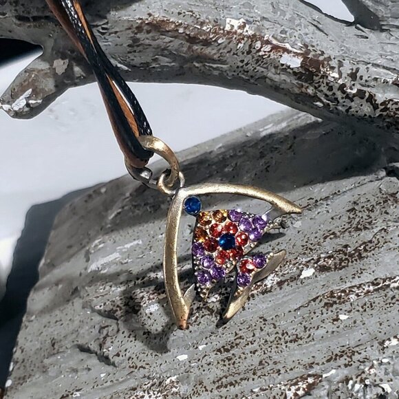 Rustic Antique Bronze Rhinestones Tropical Fish Pendant Necklace Vegan Leather - Picture 6 of 11